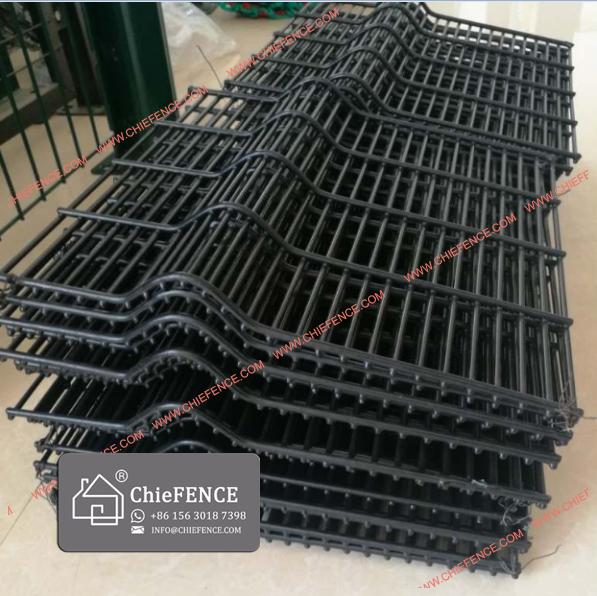 Plastic-PVC-coated-anti-climb-high-security-358-mesh-fencing-panels-3