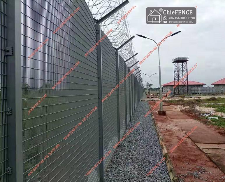 Anti-finger-mesh-anti-climb-fence-high-security-welded-mesh-fence-Nigeria-05